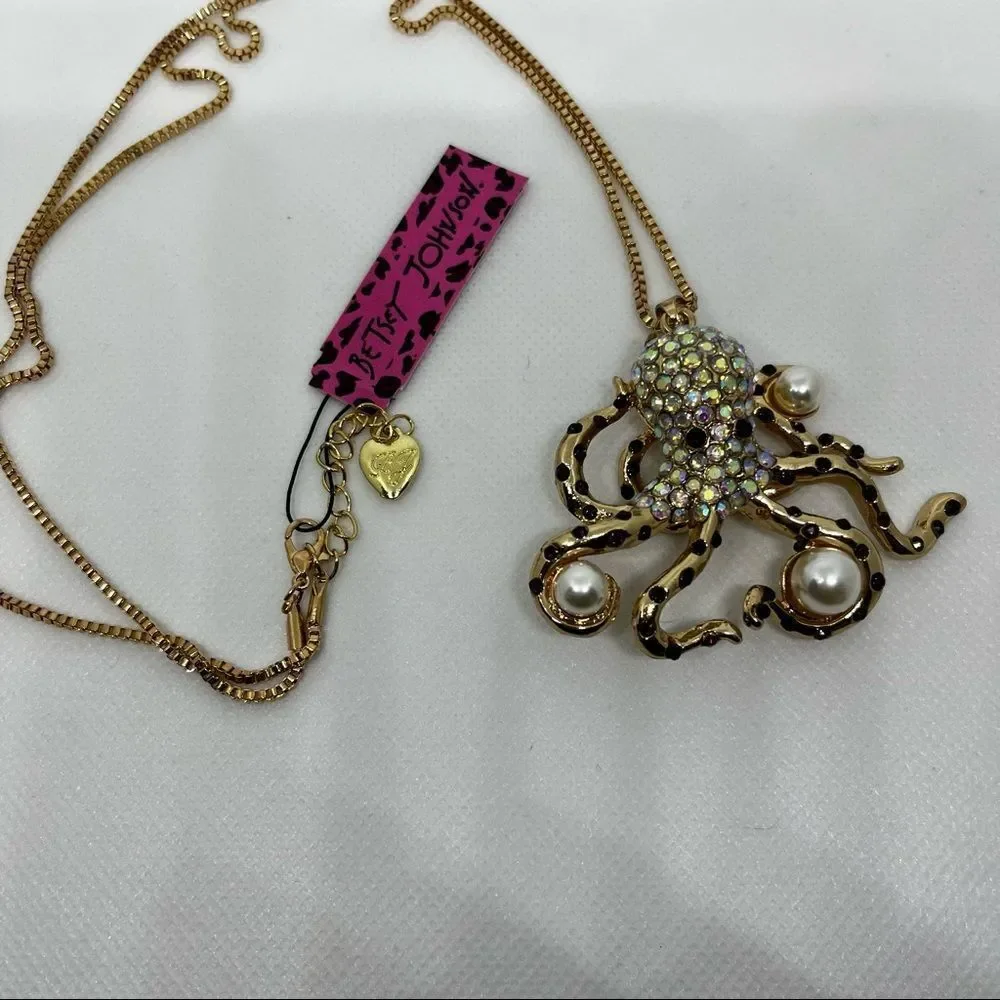 NECKLACE! Betsey Johnson Octopus Rhinestone & Pearl Pendant BNWT